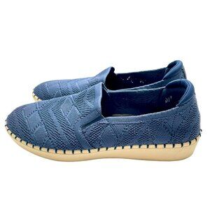 Skechers Blue Knit Slip on Sneakers Size 9.5